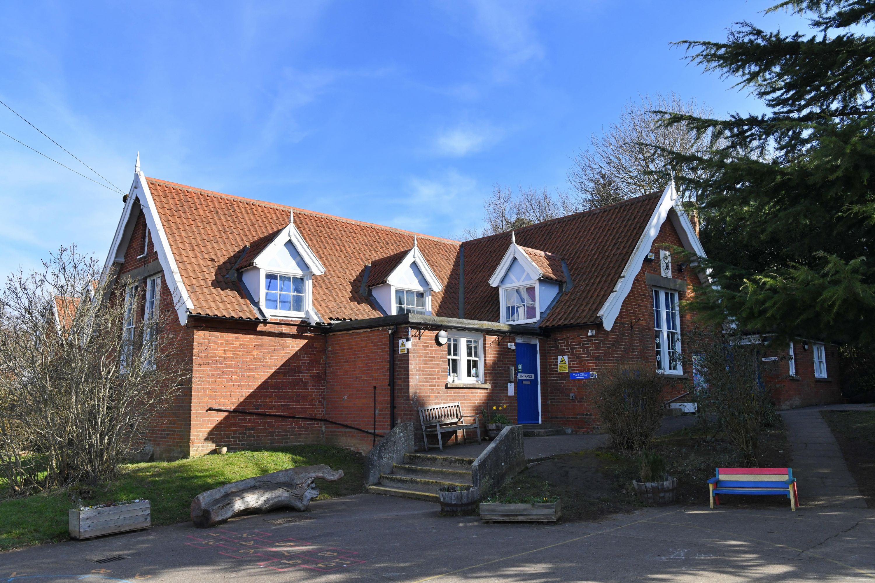 Helmingham Primary Sch Pix051-min.JPG